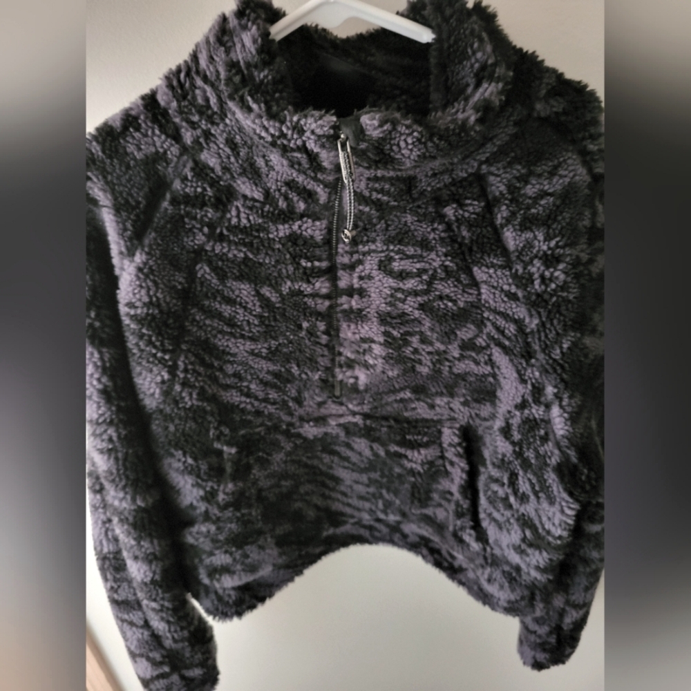 Lululemon half zip scuba fleece